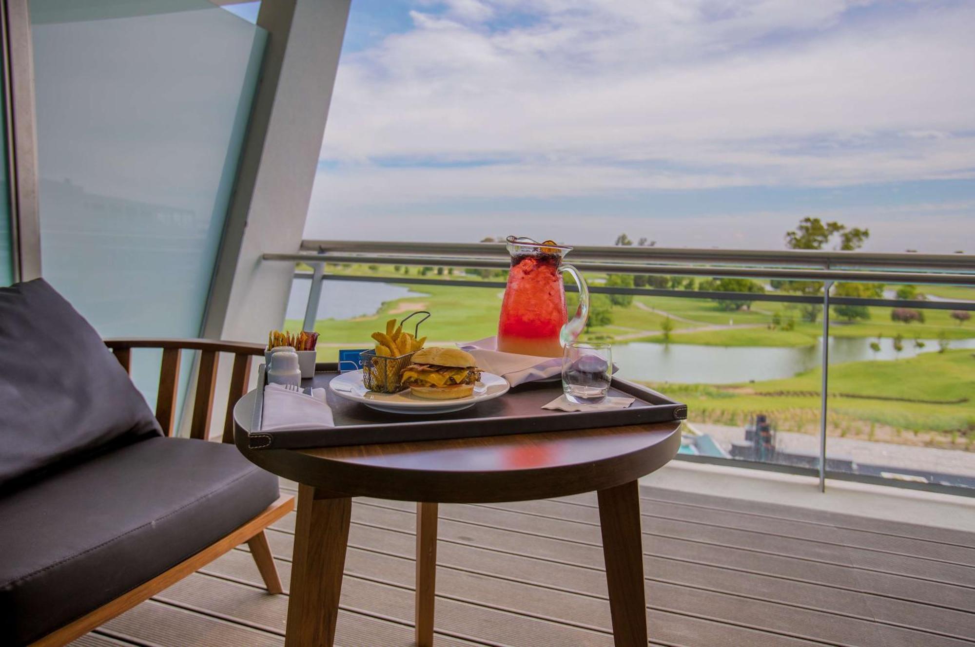 Hilton Pilar Hotell Eksteriør bilde