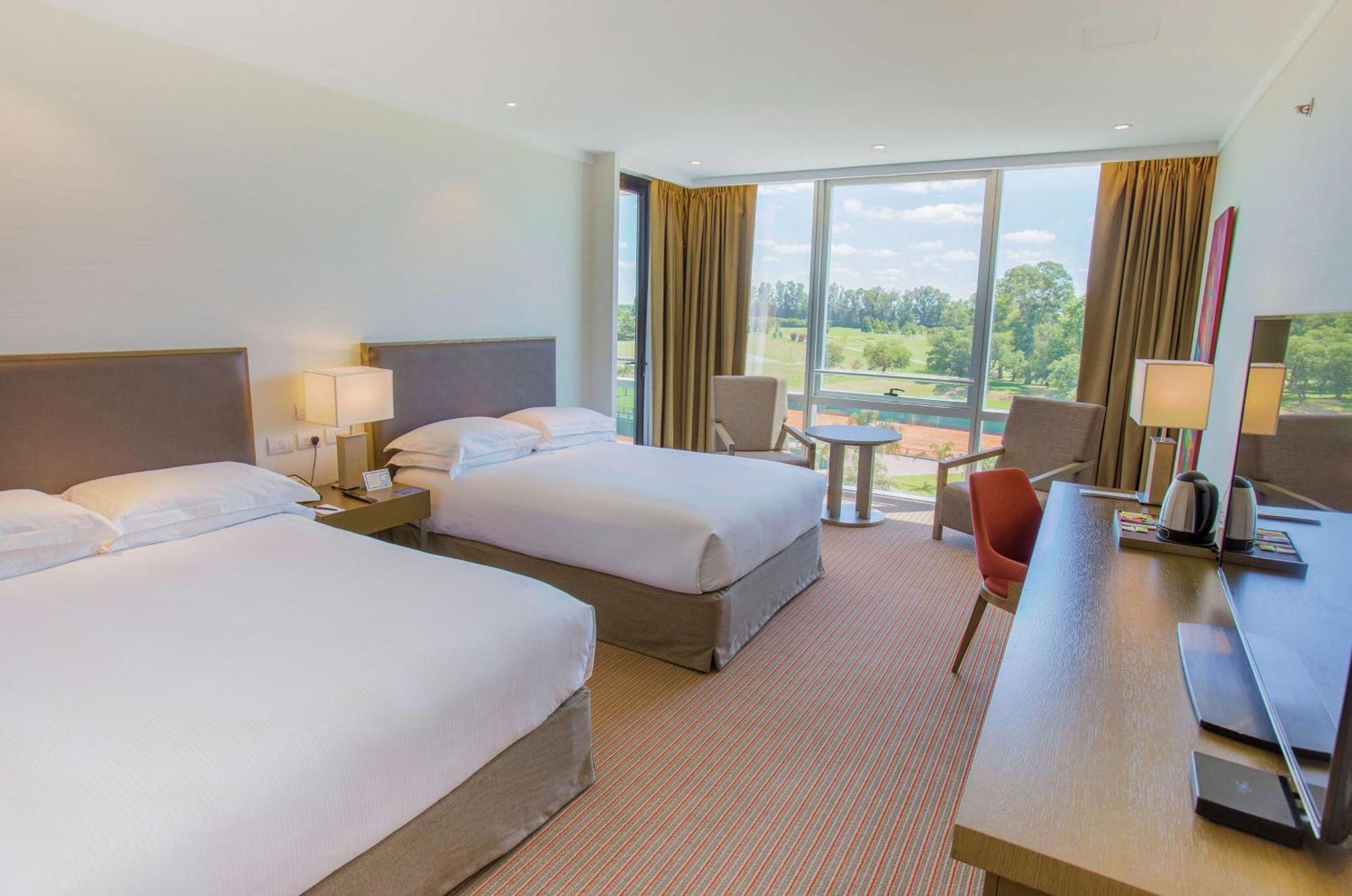 Hilton Pilar Hotell Eksteriør bilde