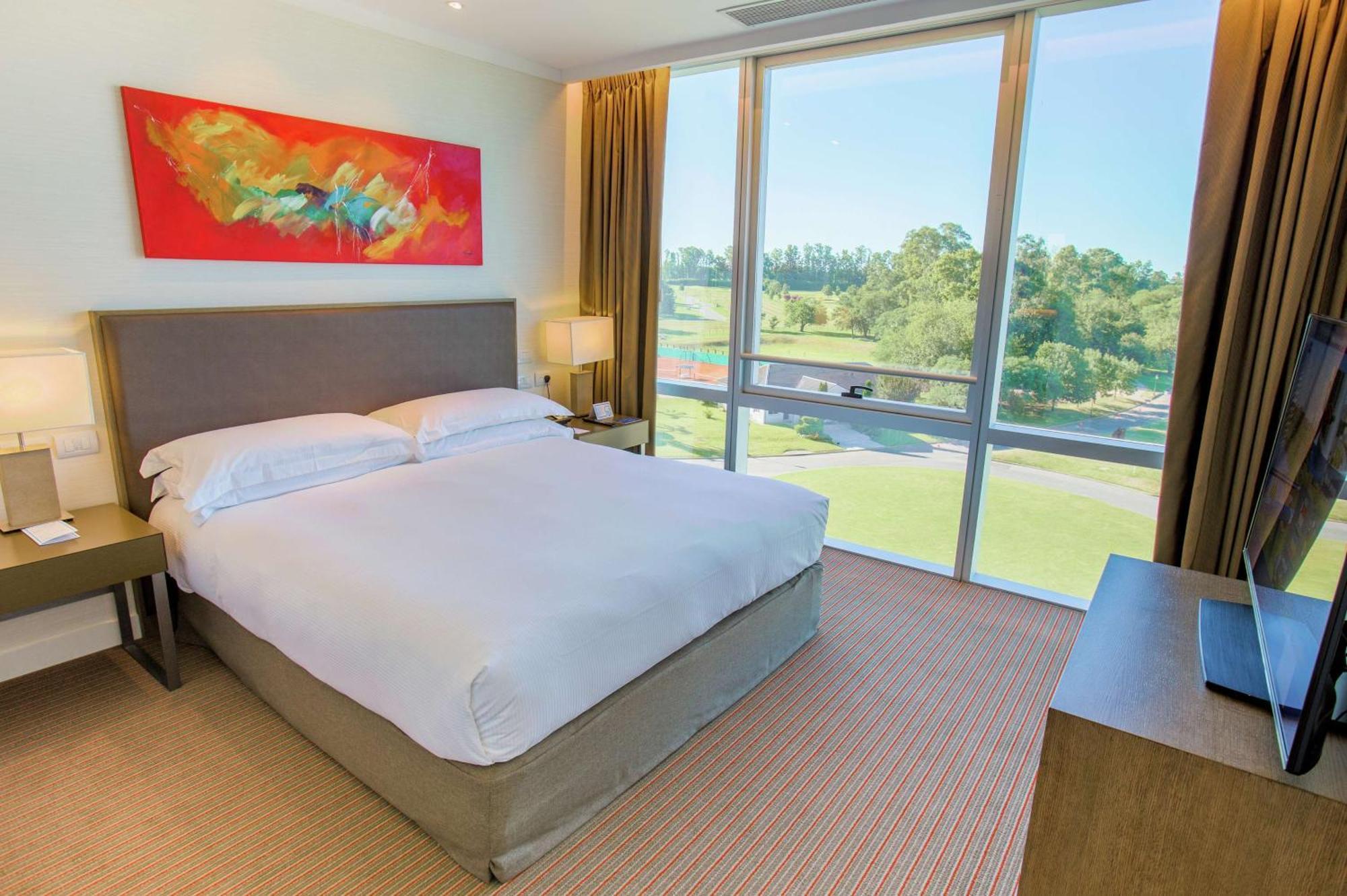 Hilton Pilar Hotell Eksteriør bilde